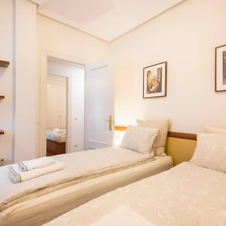 En El Corazon De La Ciudad Con Parking Apartment San Sebastian