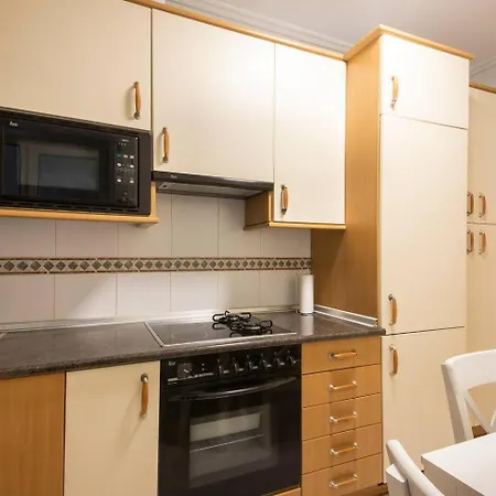 En El Corazon De La Ciudad Con Parking *